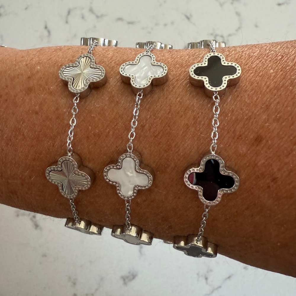 Clover Bracelet Set
